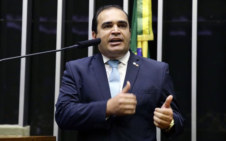 Deputado apresenta relatório pela prorrogação da desoneração em folha
