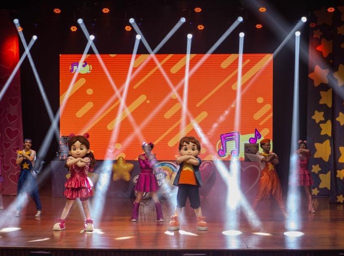 Show de bonecos dos irmãos Maria Clara e JP chega à Maceió