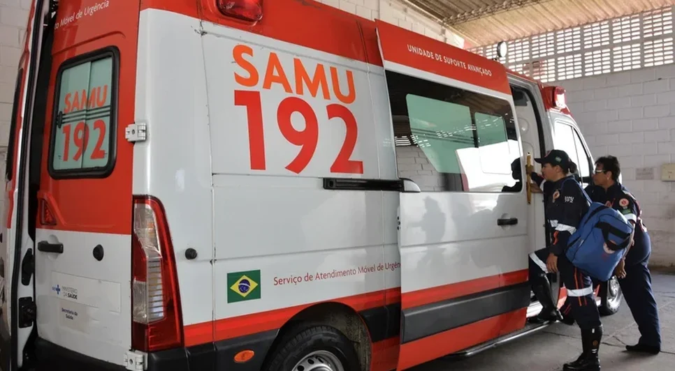samu-salva-vida-de-homem-apos-queda-e-choque-eletrico-no-prado-em-maceio