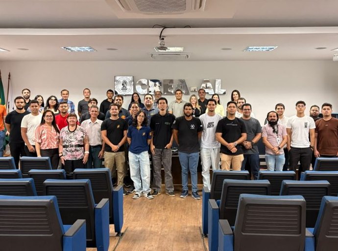Cesmac participa de evento sobre mobilidade elétrica e energia solar