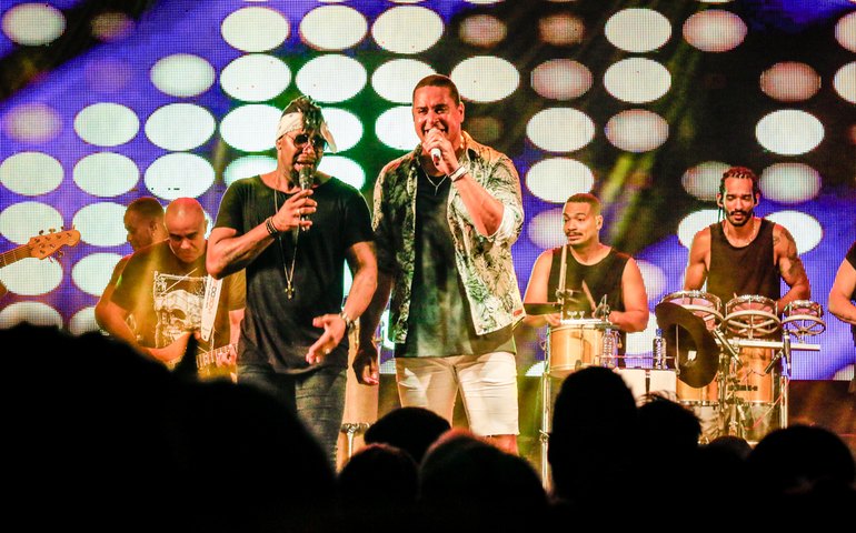 Em clima praiano, Xanddy antecipa a festa da virada do Harmonia em Maceió