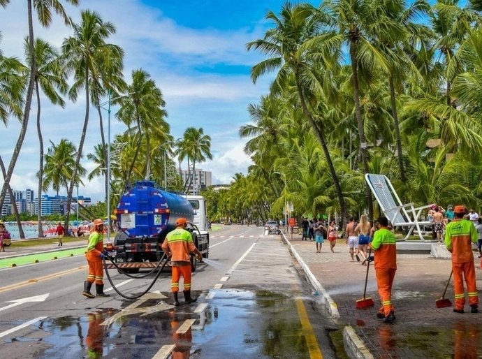 Prefeitura prepara programação especial de limpeza para Réveillon de Maceió