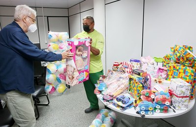 Dia das Crianças: TJAL entrega brinquedos para Cooperativa de Recicladores