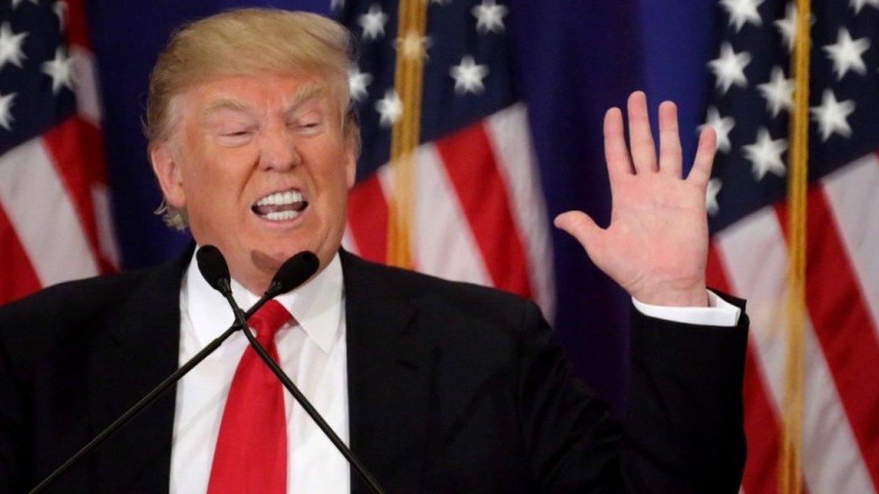 Trump volta a criticar China, qualificando coronavírus como ‘praga’ vinda do país