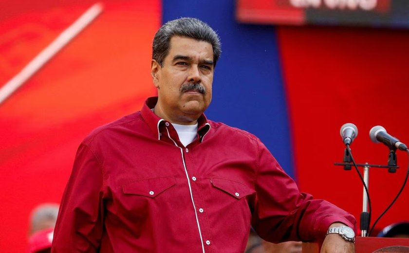 Principal rival de Maduro nas eleições diz que Lula e Petro ajudaram em sua candidatura