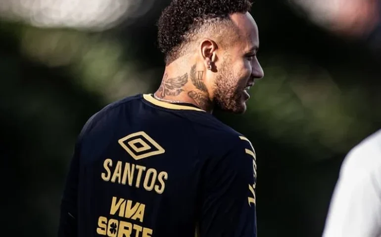 Neymar é liberado de treino do Santos para acompanhar o nascimento da filha Mel