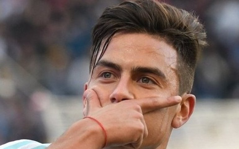 Com Dybala no banco, Roma não sai do zero com o Cagliari na estreia no Italiano