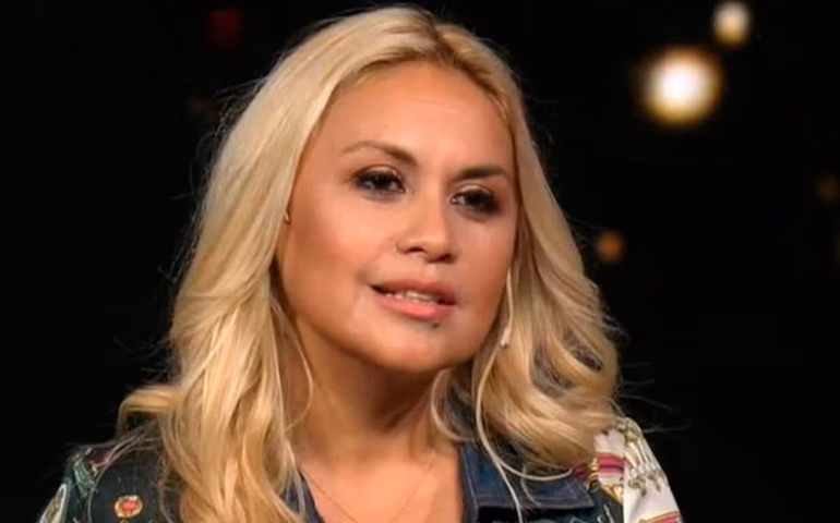 Ex-mulher de Maradona chama médicos indiciados de 'assassinos' em julgamento