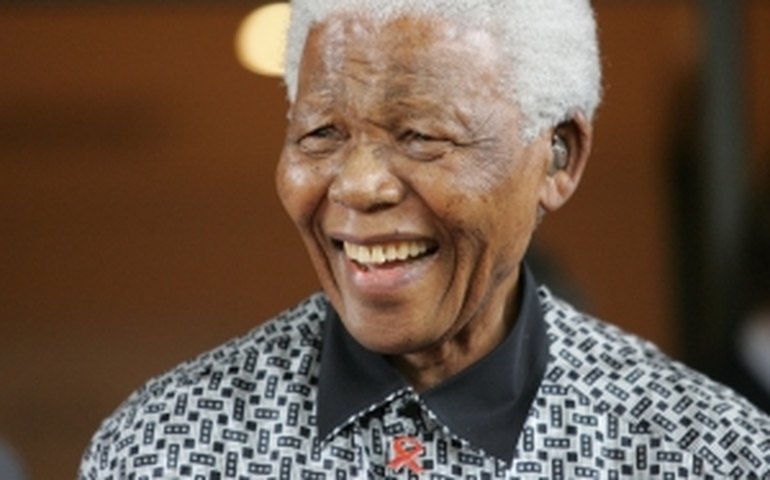 Dilma irá ao funeral de Mandela na África do Sul