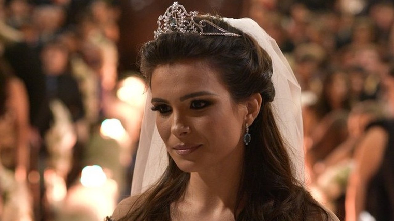 Kamilla Salgado se casa com vestido e joias no valor de R$232 mil