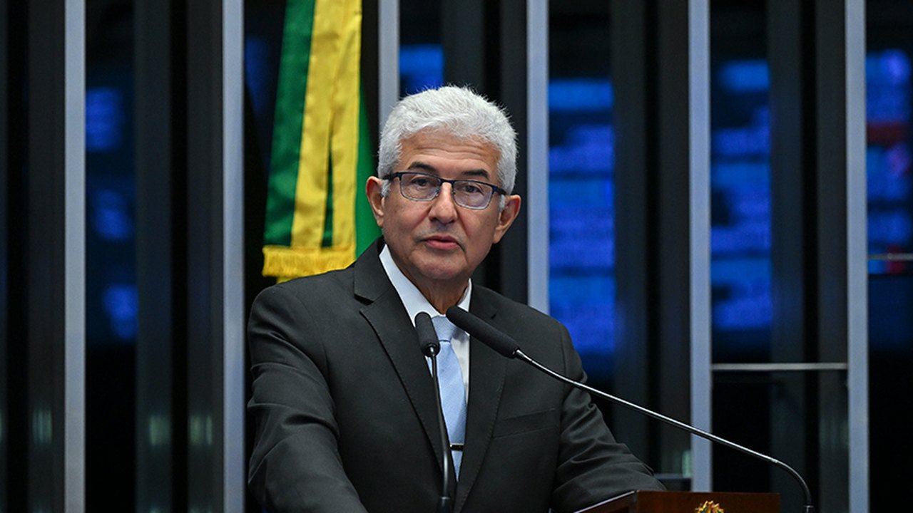 Exame para médicos recém-formados deve ser aplicado pelo CFM, diz Pontes