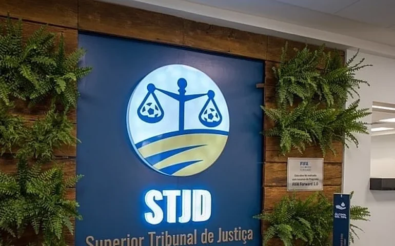 São Paulo será julgado no STJD por cantos homofóbicos contra o Corinthians no Brasileirão