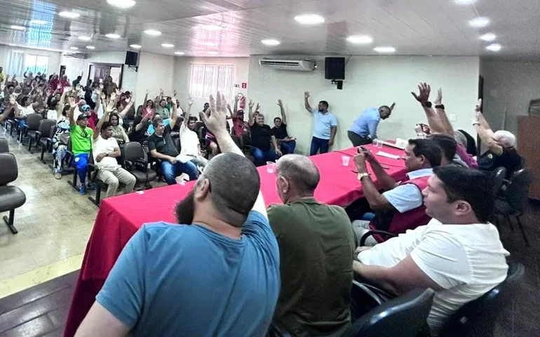 Servidores rejeitam proposta de 4,30% da Prefeitura de Maceió e exigem ganho real