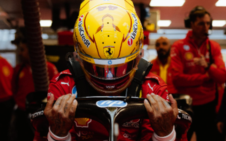 Hamilton lidera treino da manhã do segundo dia de testes da pré-temporada de Fórmula 1