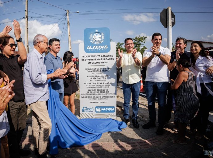 Paulo Dantas entrega três quilômetros de pavimentação urbana em Cacimbinhas