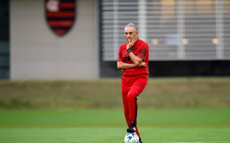 Tite tem 1º dia de treino no Fla e exalta elenco: 'Sonho que pode ser matemático de título'