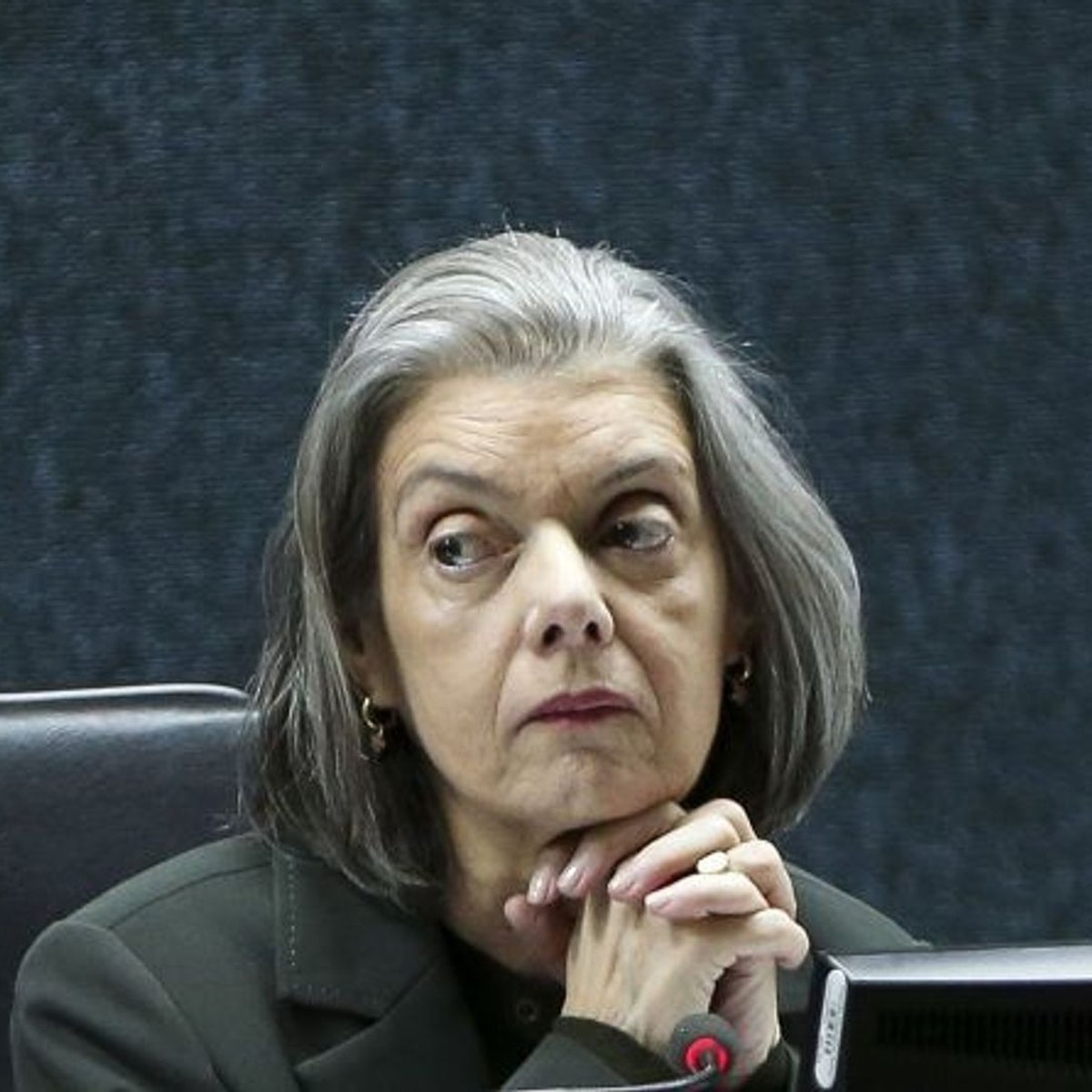 Cármen Lúcia vira voto decisivo na crise entre Moraes e Mendonça no STF, diz mídia