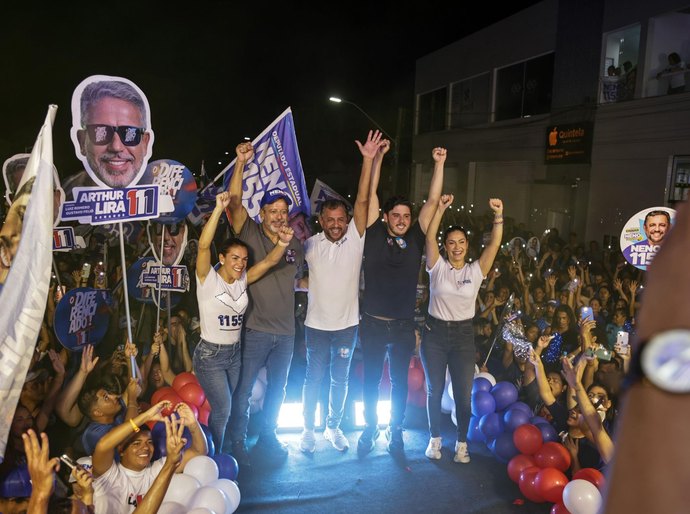 Caminhada da Onda Azul mobiliza multidão em São José da Laje e reforça aliança entre Neno, Arthur Lira e Alvinho Lira