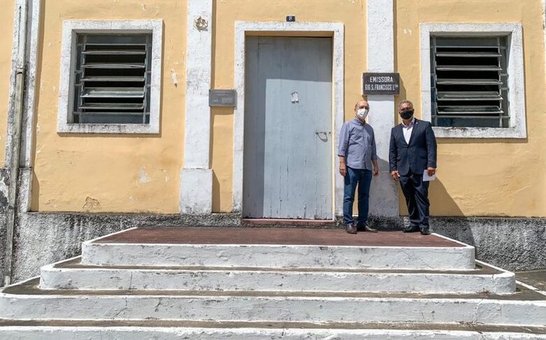 Imóvel onde funcionou escola e emissora de rádio em Penedo volta ao patrimônio municipal