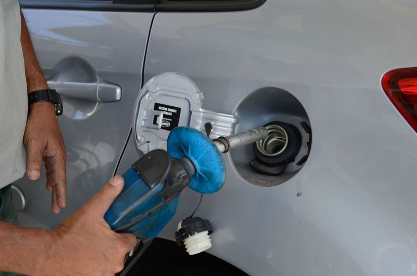 Preço do etanol cai em 19 Estados e no DF e fica estável em 7, diz ANP