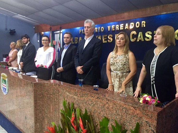 Vice-prefeito Yale prestigia homenagens a colunistas sociais arapiraquenses