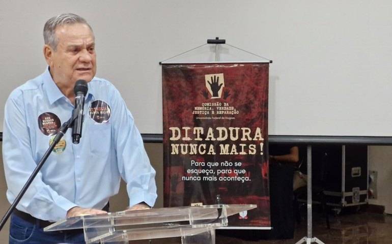 Ronaldo Lessa representa o governador Paulo Dantas em diplomação póstuma da Ufal