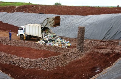 Política Nacional de Resíduos Sólidos: cresce Municípios com aterros sanitários
