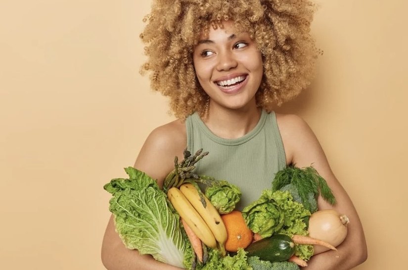 Como a Nutrição e a Hidratação Corporal Influenciam na Saúde Capilar