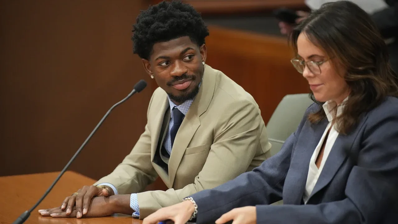 Lil Nas X entra em um programa de saúde mental com o objetivo de retirar as acusações de agressão a policiais