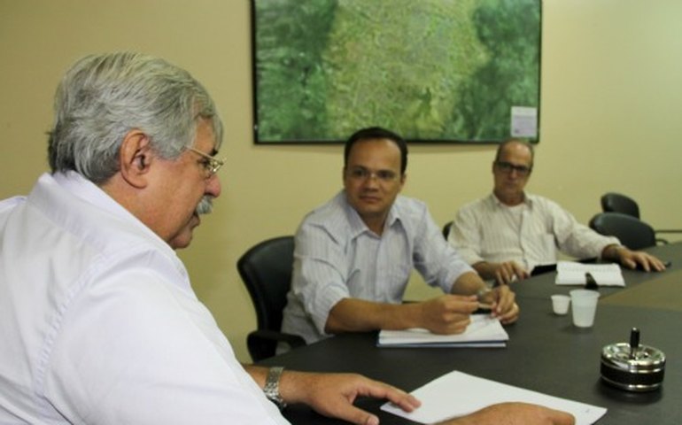 Prefeitura de Arapiraca se reúne com empresa que gerencia terminal rodoviário