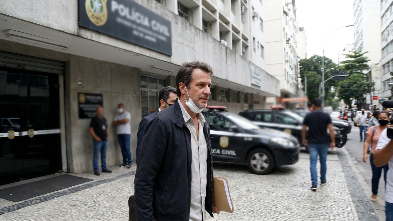 Ator João Velho, filho de Cissa Guimarães, aciona a polícia contra perfil que exaltou condenado pela morte de seu irmão