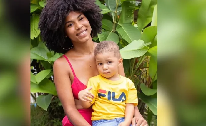 Karielle e o filho, Nicolas Marques Sodré