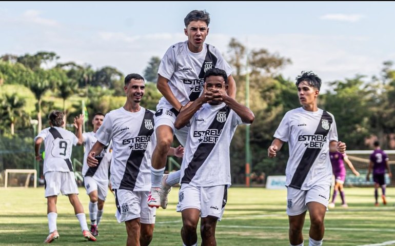 Após três tentativas, Ponte Preta viaja para enfrentar a Chapecoense na Série B
