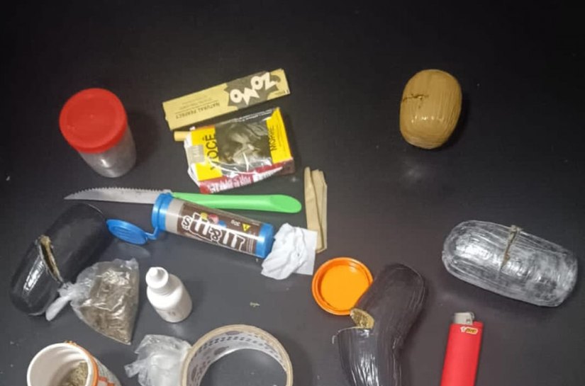 Polícia Civil impede entrada de drogas e bilhetes de facção no Presídio do Agreste