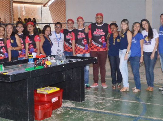 Projeto de robótica motiva alunos de Coruripe