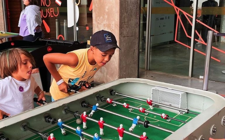 Museu do Futebol tem brincadeiras e exposição como atração de férias