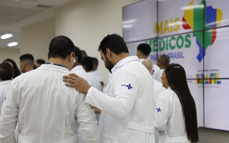Brasil terá três médicos por mil habitantes ainda em 2025