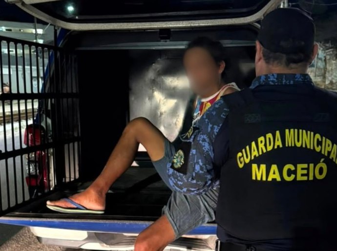 Guarda Municipal prende em flagrante suspeito de furtar idosa em gabinete vinculado à Câmara