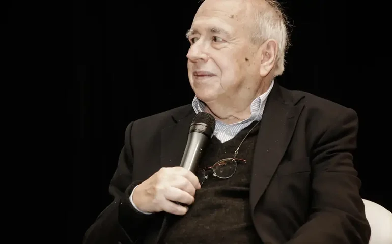 'Família Brasil', um clássico de Luis Fernando Verissimo, teve fim lamentado por cartunistas