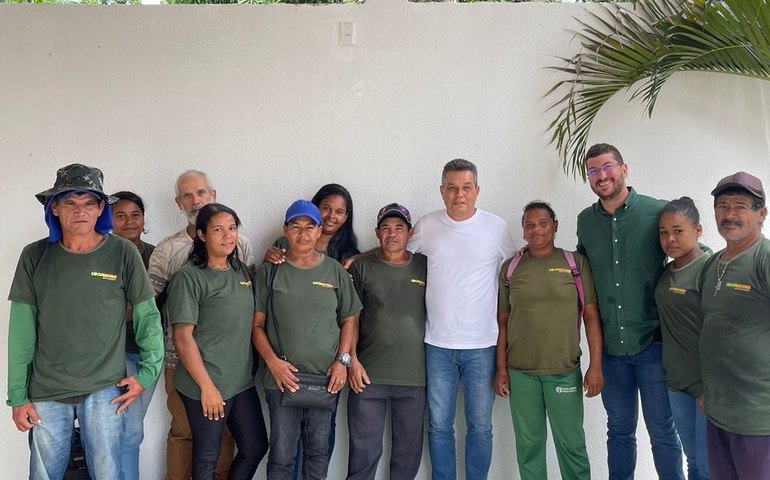 Prefeito de Branquinha se reúne com representantes da COOPBRANQ - Cooperativa dos Trabalhadores de Materiais Recicláveis