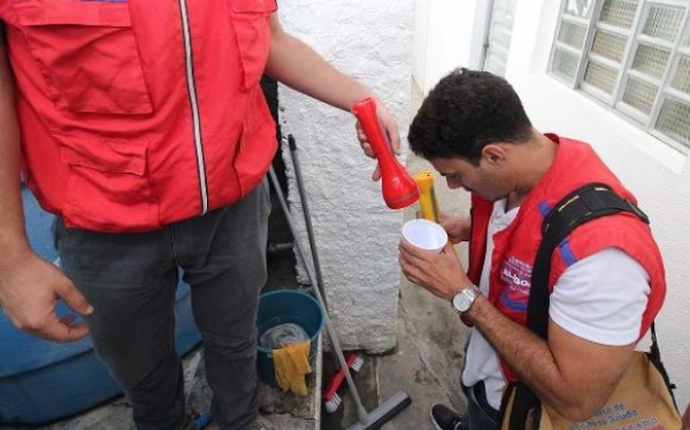 Sesau faz inspeção em órgãos públicos para identificar criadouros do Aedes