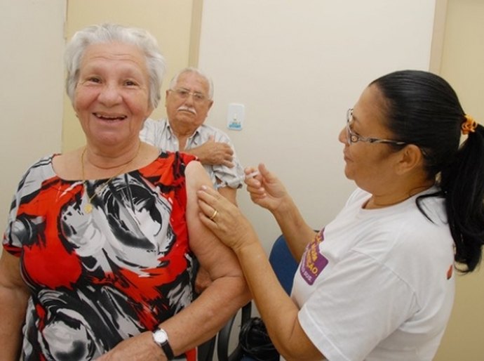 Campanha de vacinação contra a influenza é iniciada em Alagoas