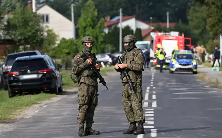 Polônia acusa Rússia de invadir espaço aéreo com drones
