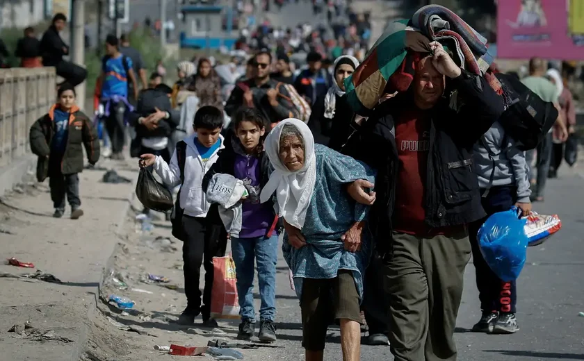 Em Gaza, crianças comem grama e bebem água suja para tentar sobreviver: 'Sofrimento intenso'