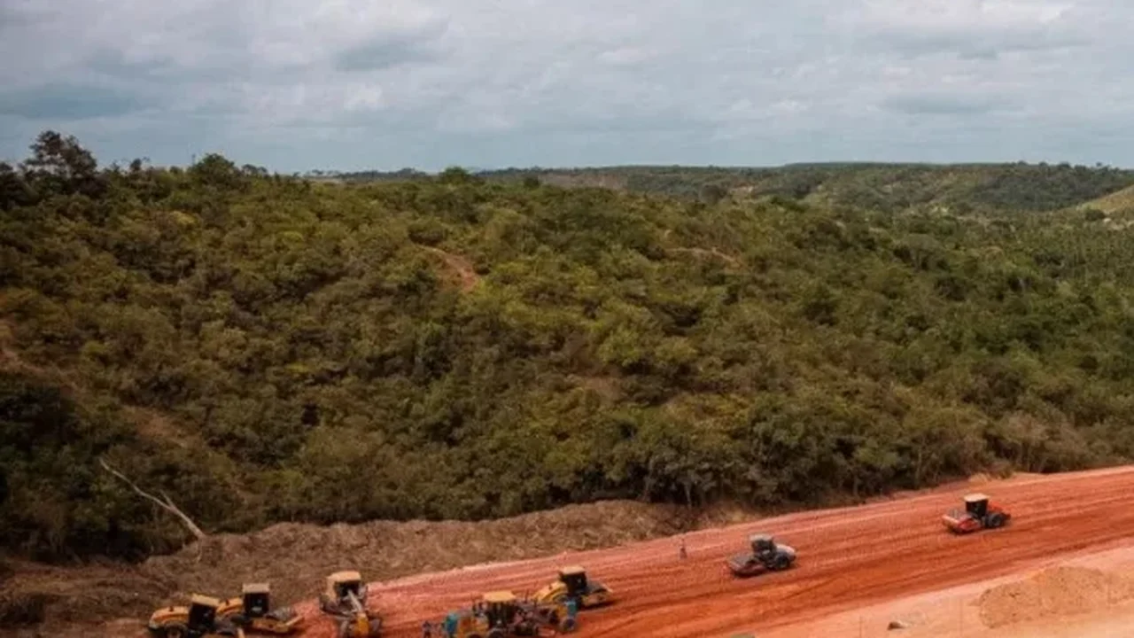 Duplicação da AL-101 Norte terá entrega parcial até 2026, confirma governador Paulo Dantas