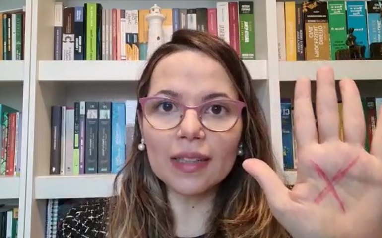 #AgostoLilás: juíza orienta sobre como denunciar casos de violência doméstica
