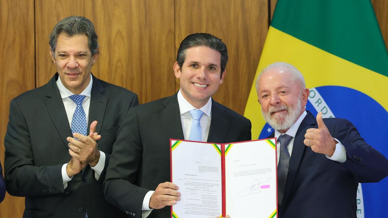 Câmara aprova urgência de projeto para cortar  benefícios para empresas e gerar R$ 20 bi em receitas