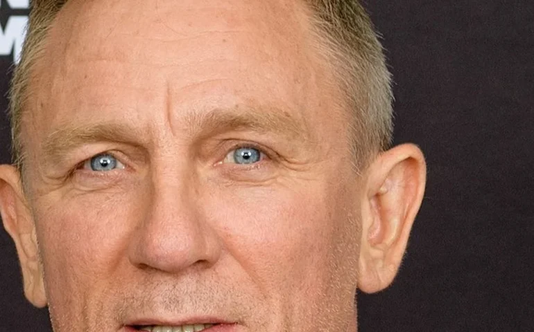 Daniel Craig diz que não faria 'Queer' se ainda vivesse James Bond: 'Pareceria reacionário'
