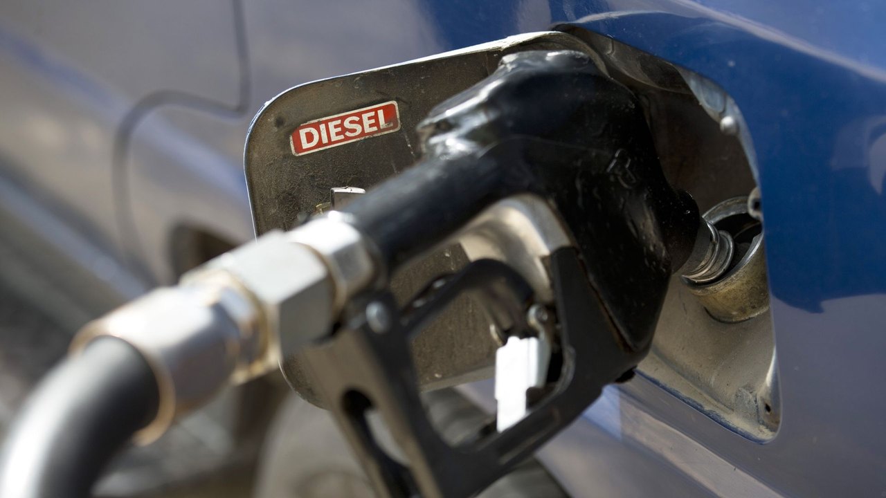 Diesel nos EUA alcança preço recorde e pressiona inflação com estoques em queda