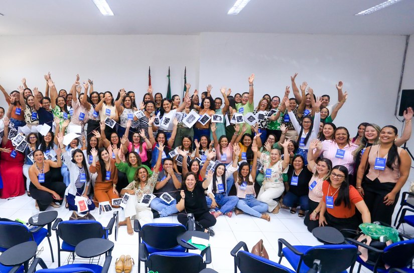 Unicria capacita mais de 10 mil servidores em saúde, educação e assistência social